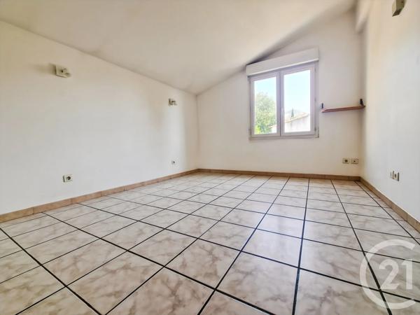 Maison à vendre  4 pièces - 119 m 2   MARSEILLE  - 13010