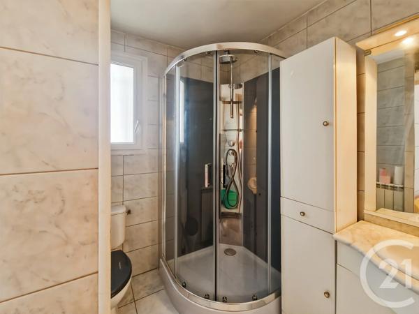 Maison à vendre  4 pièces - 119 m 2   MARSEILLE  - 13010