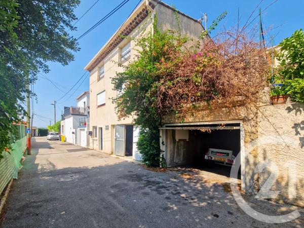 Maison à vendre  4 pièces - 119 m 2   MARSEILLE  - 13010