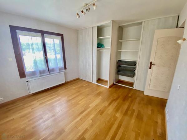 Maison avec potentiel de 180 m2 habitables