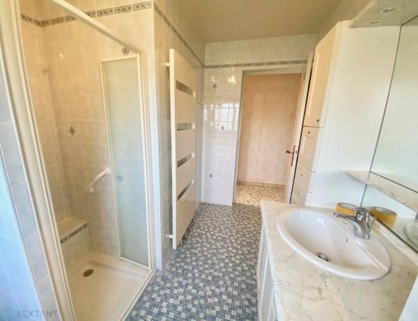 Maison avec potentiel de 180 m2 habitables