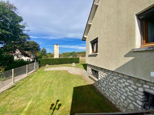 Maison avec potentiel de 180 m2 habitables