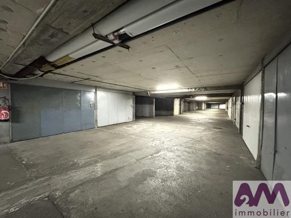 Banque de France - Beau T3 EXCELLENT ETAT - Garage - Cave