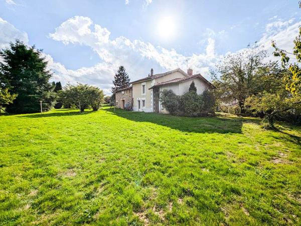 Maison à vendre |  Chaillac-sur-Vienne |  3 pièces | 160 m²