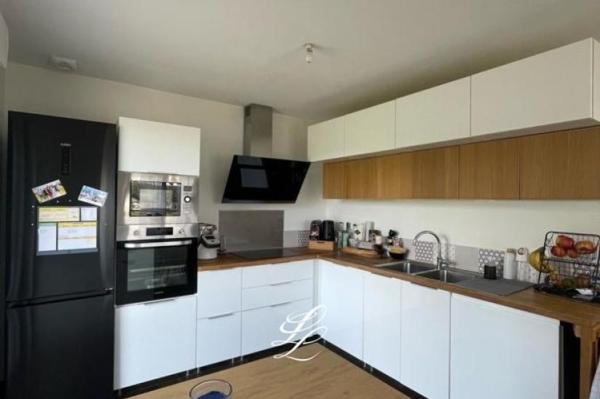 Location - Maison 5 pièces 135 m 2 SENE (56860)