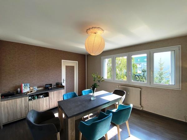 Essey Appartement rénové de 88m2 avec balcon, garage et caves. 159K€