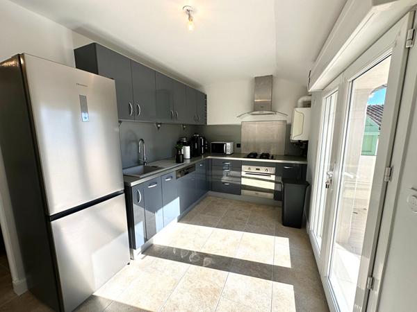 En exclusivité appartement T3  terrasse et parking