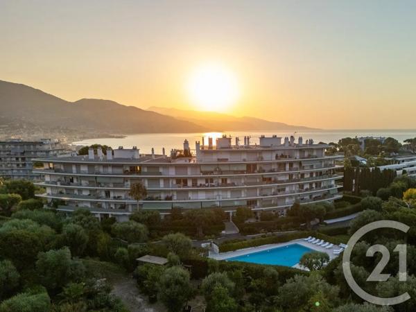 Appartement F4 à vendre  4 pièces - 126,70 m 2   ROQUEBRUNE CAP MARTIN  - 06