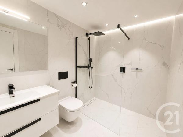 Appartement F4 à vendre  4 pièces - 126,70 m 2   ROQUEBRUNE CAP MARTIN  - 06