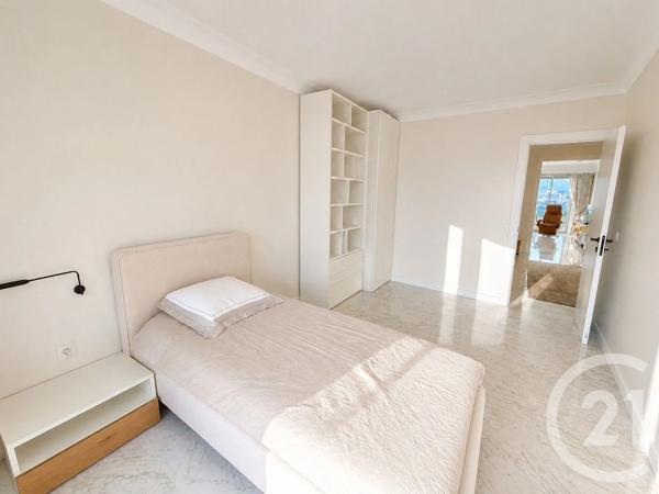 Appartement F4 à vendre  4 pièces - 126,70 m 2   ROQUEBRUNE CAP MARTIN  - 06