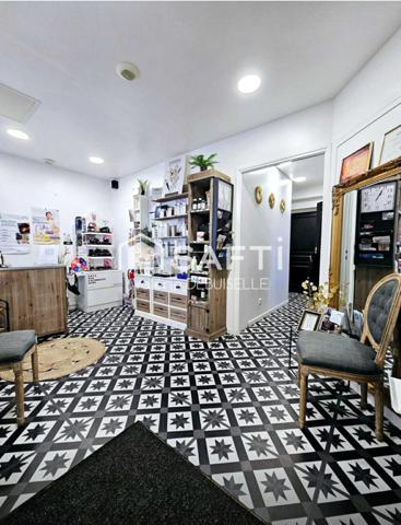 EXCEPTIONNEL, Maison de Maître et son Local Commercial Indépendant