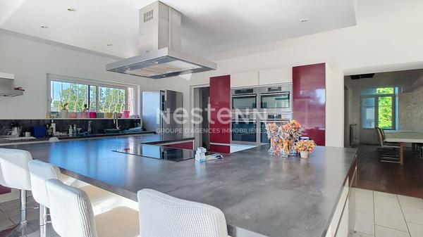 Maison de maître de plus de 350m² à vendre à Nérac