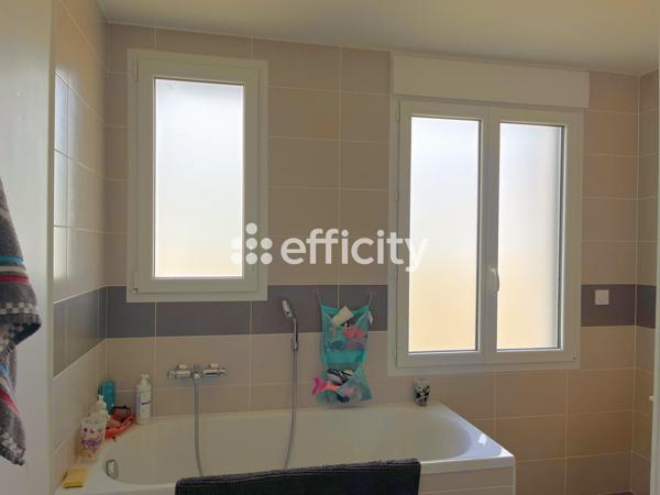 Maison 6 pièces - 131 m² Exclusivité efficity