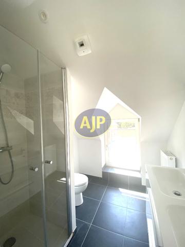 Maison à louer Guemene Penfao : 3 pièces, 49m² avec 2 chambre(s) à 800€ - AJP By Marie