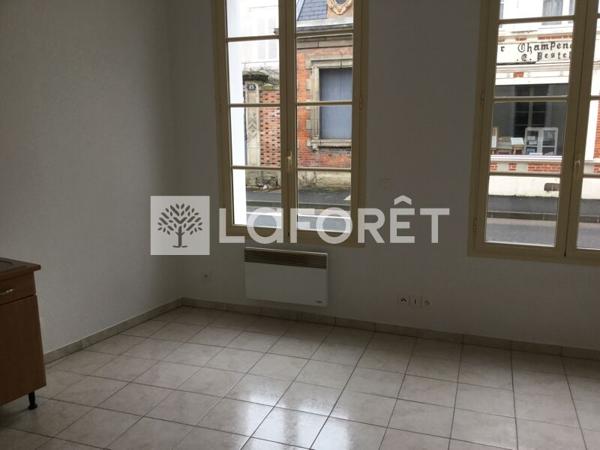 Location appartement Châlons-en-Champagne - 2 pièce(s) - 33 m² - 390 € / mois