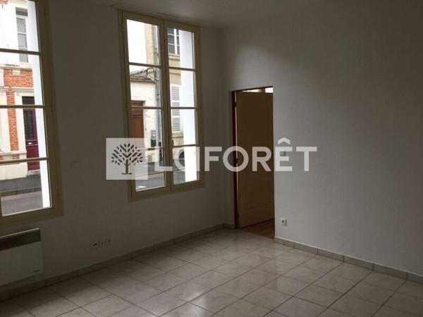 Location appartement Châlons-en-Champagne - 2 pièce(s) - 33 m² - 390 € / mois