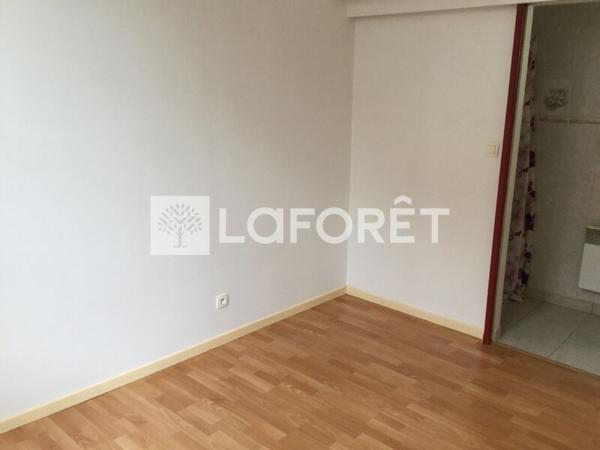 Location appartement Châlons-en-Champagne - 2 pièce(s) - 33 m² - 390 € / mois