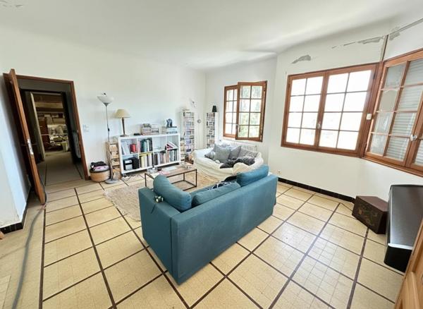 Mormoiron Maison à Rénover sur 1 500 m²  Deux Logements  Exclusivité  Grand Terrain
