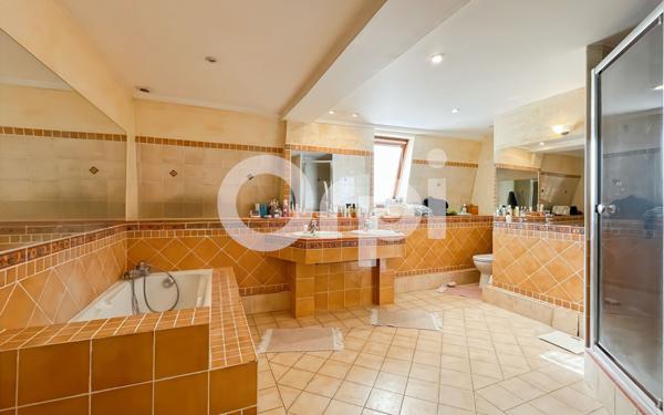 Maison à vendre    7 pièces •  Guichainville