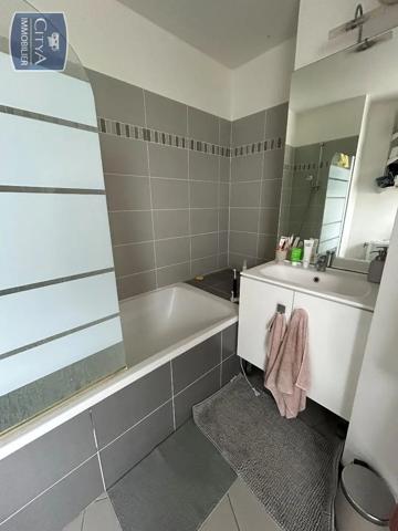 Appartement à louer 1 pièce 34m² Châtenay-Malabry (92290)