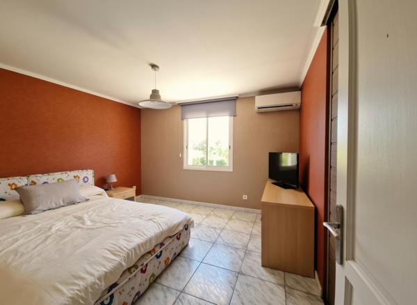 Villa d'architecte  6 pièce(s) 230 m2