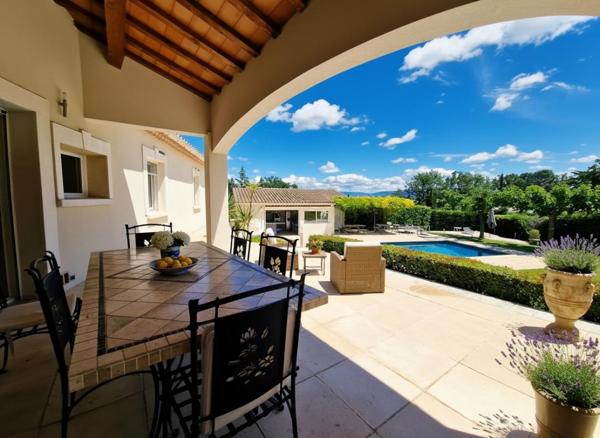 Villa d'architecte  6 pièce(s) 230 m2
