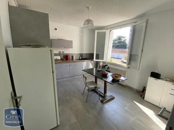 Appartement à louer 4 pièces 97.85m² Agen (47000)
