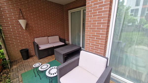 Bel appartement rez de jardin de 60m² et 2 places de parking à 10 minutes à pied de la gare de MANTES LA JOLIE