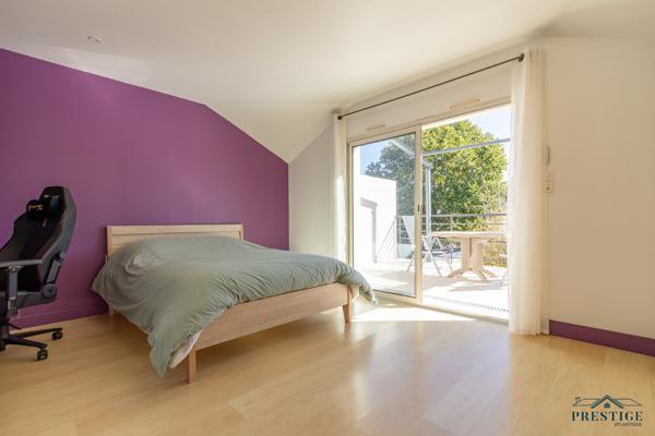 STE LUCE SUR LOIRE - MAISON D'ARCHITECTE 174 M2 - DOUBLE GARAGE - TERRAIN 852M2