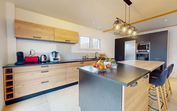 Maison à vendre    4 pièces •  Berrwiller