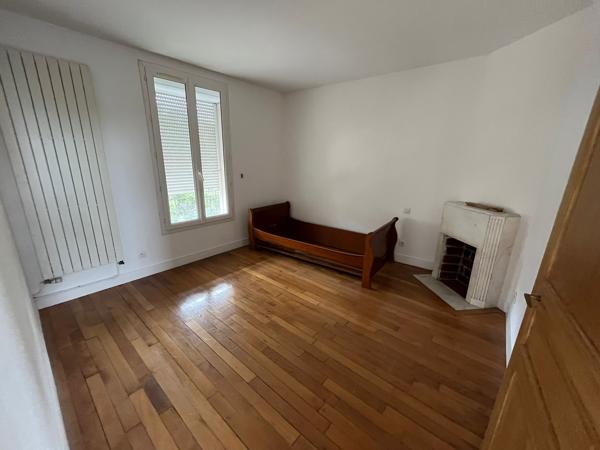 Maison
         6 pièces
        - 145 m² Exclusivité 1 000 000 € *