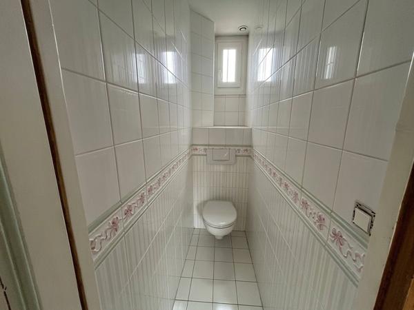 Maison
         6 pièces
        - 145 m² Exclusivité 1 000 000 € *