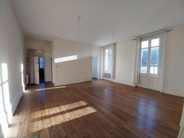 Immeuble Poitiers 7 pièces 240 m2