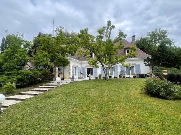 Vente Maison 7 pièces 255 m2 à Lamorlaye