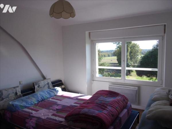 Maison indépendante en campagne à vendre.