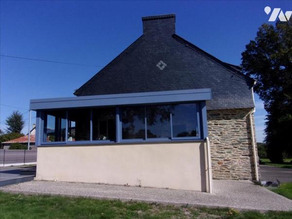 Maison indépendante en campagne à vendre.