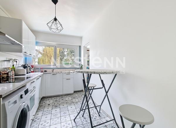 Vente appartement ST CYR L ECOLE - 4 pièces - 3 chambres -cave -parking