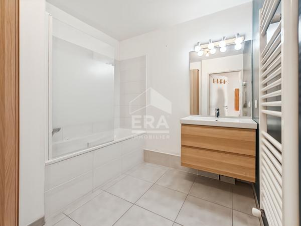Appartement Vitrolles 3 pièce(s) 65.63 m2