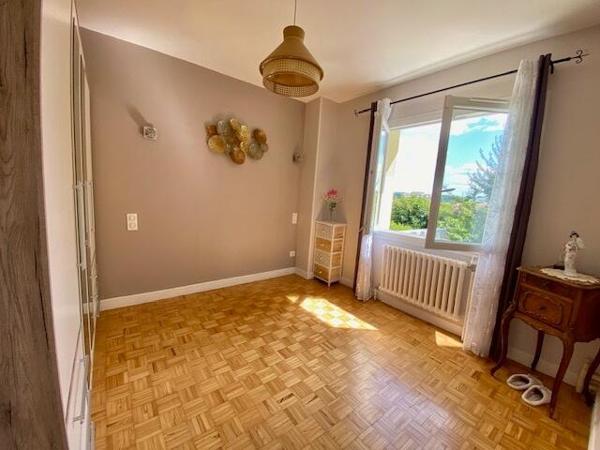 Auch hypercentre - Charmante maison individuelle 3ch, garage 50m2 et studio