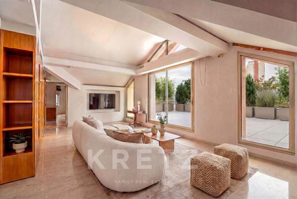 APPARTEMENT DERNIER ETAGE
