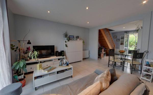 Maison à vendre    5 pièces •  Roissy-en-Brie