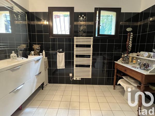 Maison à vendre 5 pièces 133 m² Ollioules