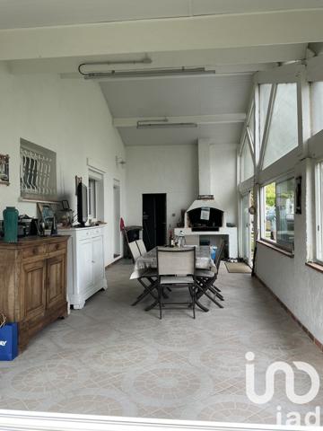 Maison à vendre 5 pièces 133 m² Saint-Loubès