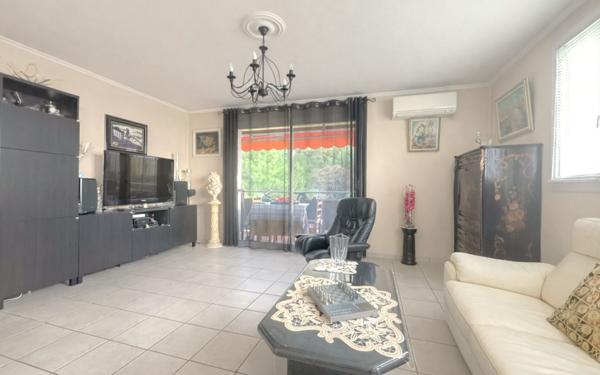 Appartement à vendre    4 pièces • 78,58 m2 Marseille 10