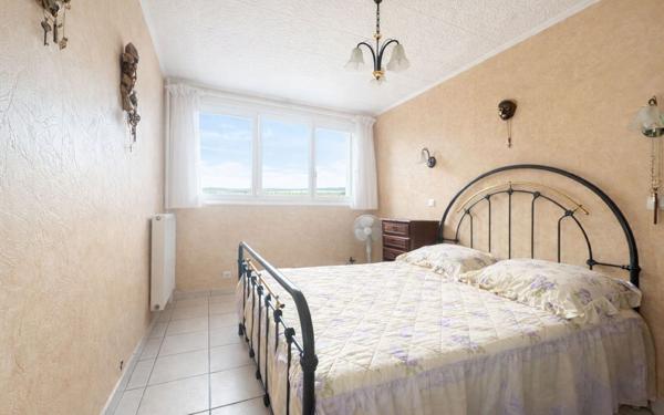 Appartement à vendre    4 pièces • 78,58 m2 Marseille 10