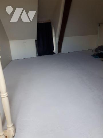  A VENDRE - A LIMOGNE-EN-QUERCY (LOT - 46260) - Maison mitoyenne située dans le bourg du villag...