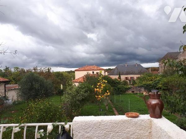  A VENDRE - A LIMOGNE-EN-QUERCY (LOT - 46260) - Maison mitoyenne située dans le bourg du villag...