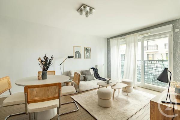 Appartement à vendre  3 pièces - 66,60 m 2   ST OUEN  - 93