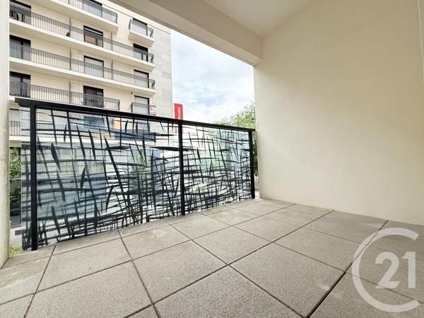 Appartement à vendre  3 pièces - 66,60 m 2   ST OUEN  - 93