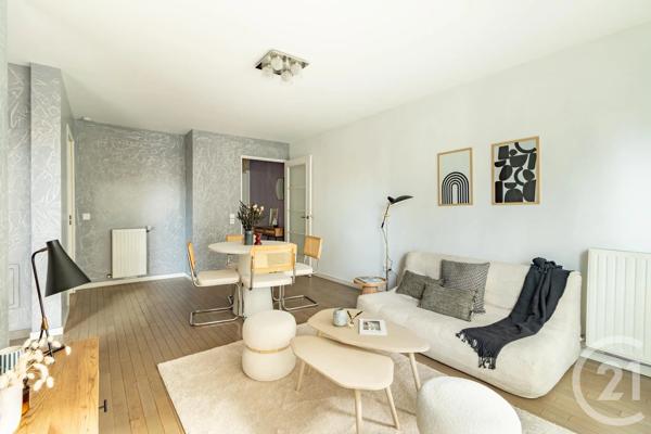 Appartement à vendre  3 pièces - 66,60 m 2   ST OUEN  - 93
